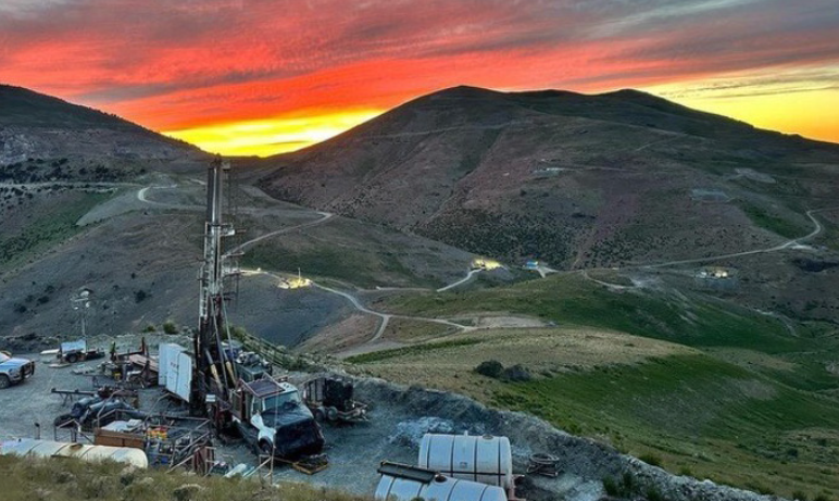 Executive exodus hits global miners: Barrick Mining